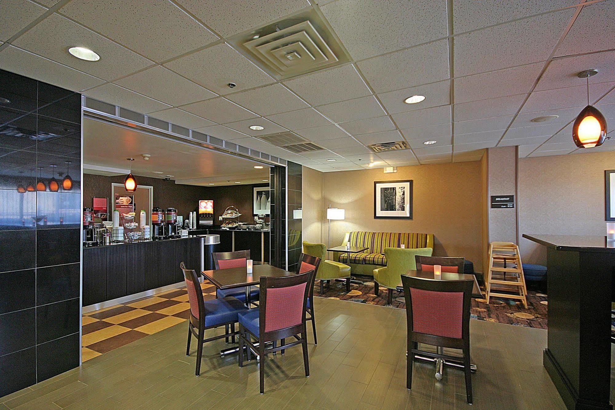 Hampton Inn Ft. Chiswell-Max Meadows Exterior foto